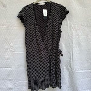 Abercrombie black wrap dress in large